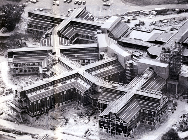 Picture of St. Marys Hospital under construction, late 1987